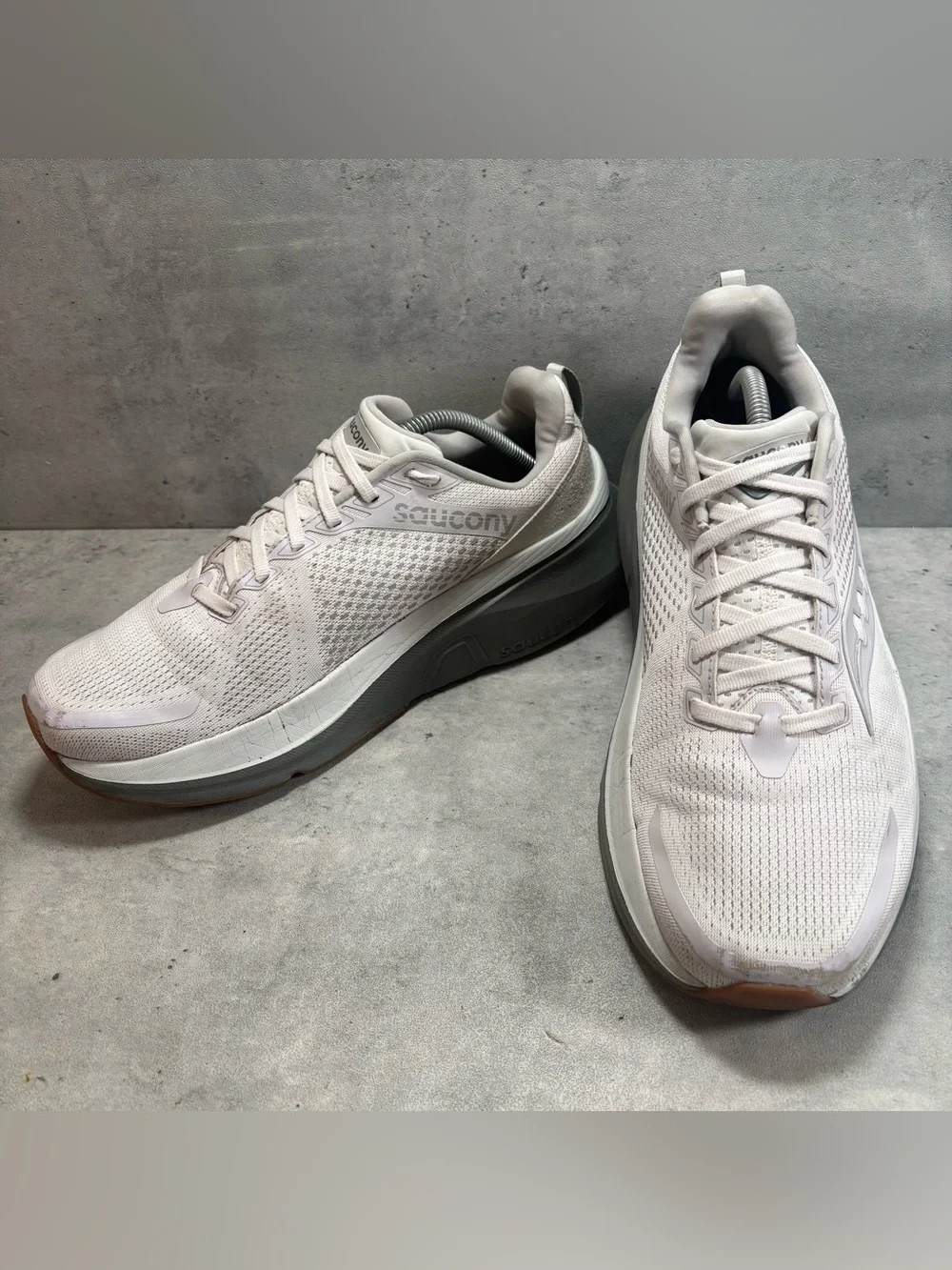 Saucony | Shoes | Saucony Guide 7 Mens Size 11 White Grey  display picture 2
